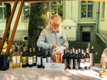 novost vinski spektakl u srcu zrenjanina vinski magazin vino fino