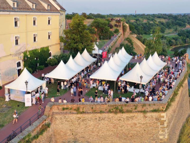 novost grašac se vraća na tvrđavu vinski magazin vino fino