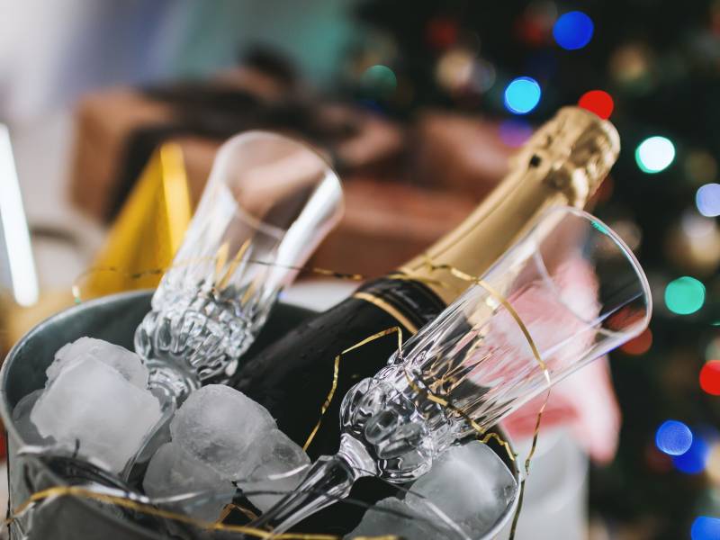 novost prodaja šampanjca raste počinju lude dvadesete vinski magazin vino fino