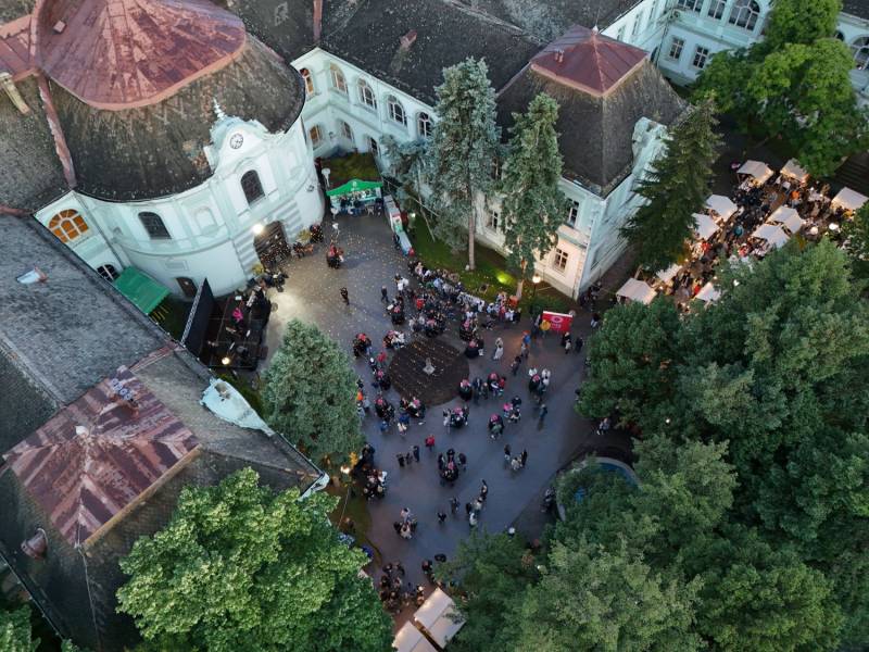 novost vrhunska vina pod zrenjaninskim krošnjama vinski magazin vino fino